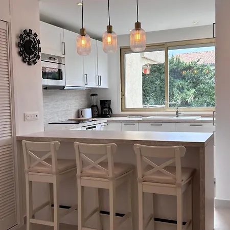 Apartment Jardin Terrasse Eden Tropez - Parking Pool Ac 4p *