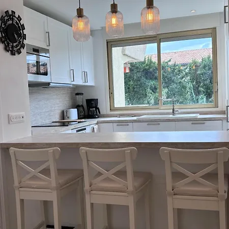 Jardin Terrasse Eden Tropez - Parking Pool Ac 4p Appartamento