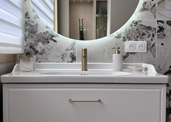 Apartment Jardin Terrasse Eden Tropez - Parking Pool Ac 4p